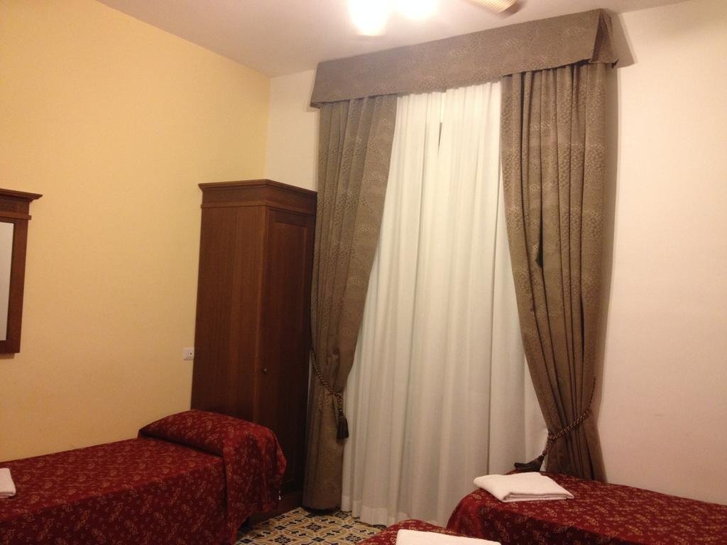 Фото Guesthouse Alex II