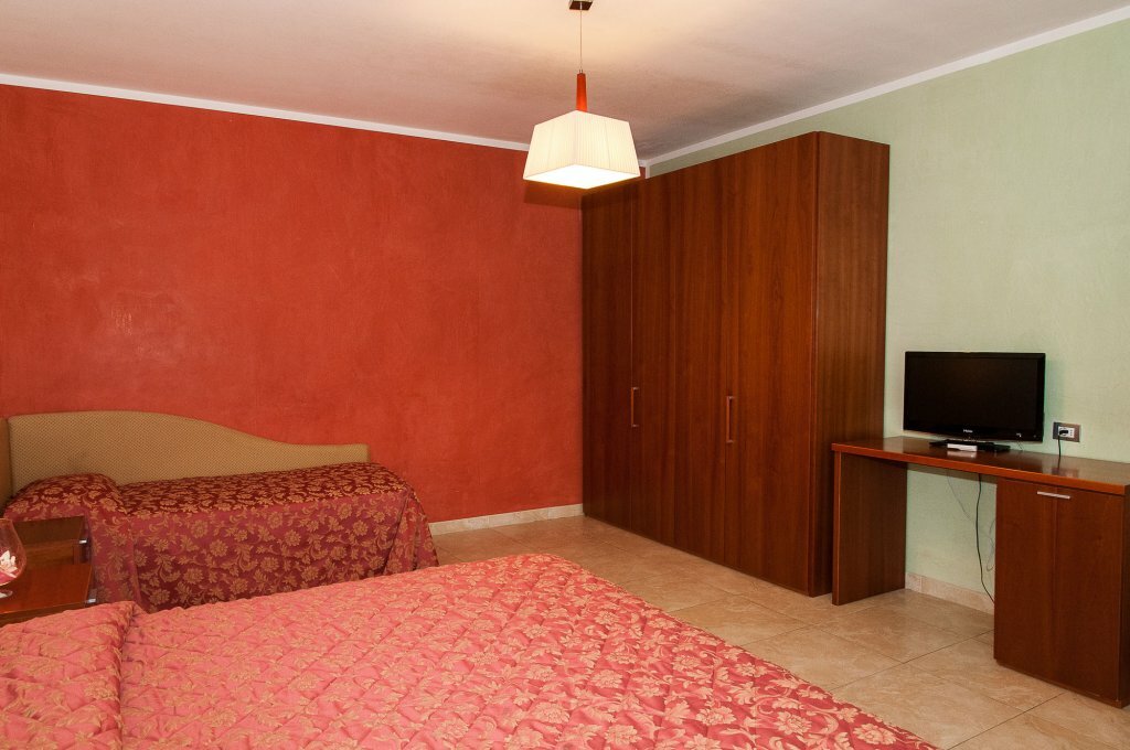 Фото Hotel Demar