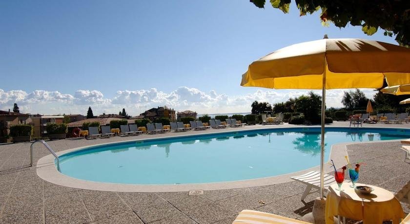 Фото Hotel Garden