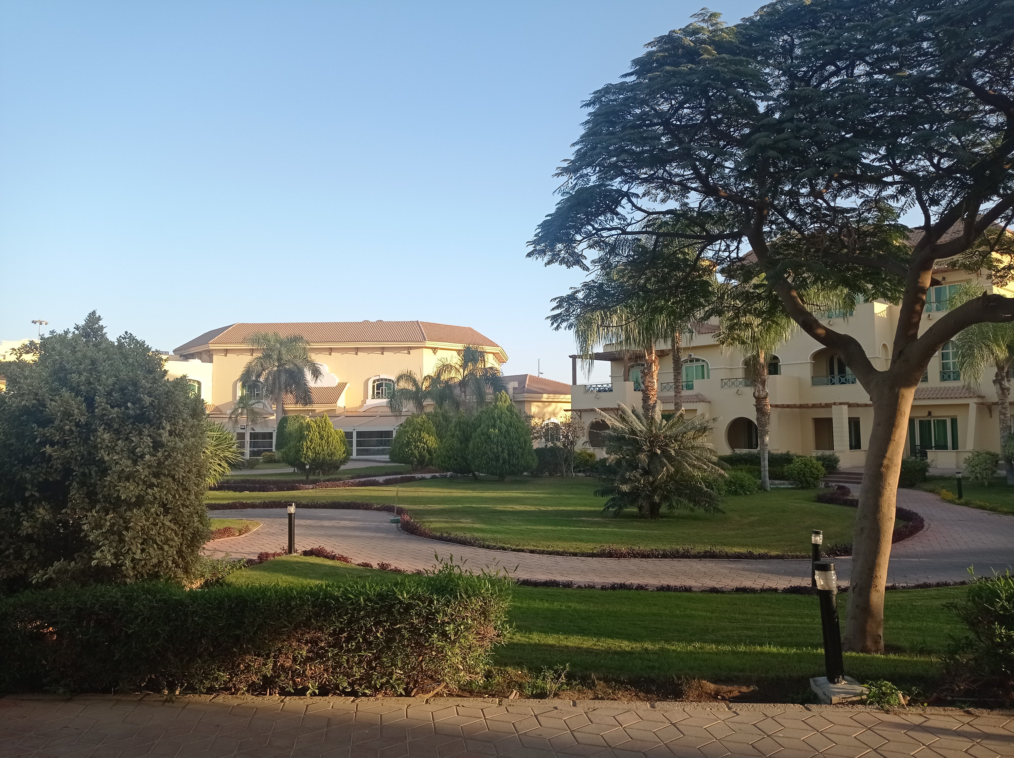 Фото Movenpick Hotel Cairo Media City