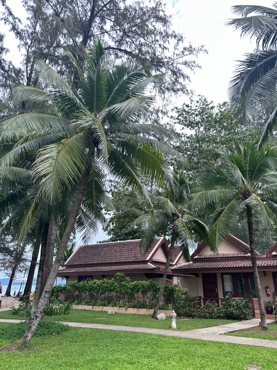 Фото Best Western Premier Bangtao Beach Resort & SPA