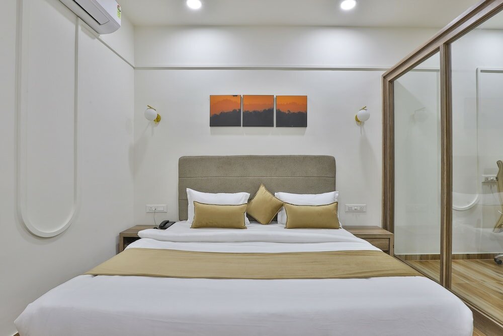 Фото Hotel Sr Regency