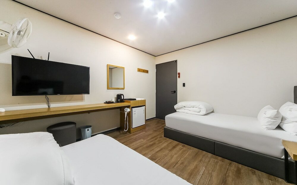 Фото Busan Myeongji Bm Hotel