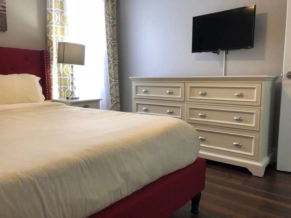 Фото Hamlet by I-4 · New! 5 Bedroom Pool Villa. Sleep 15+ Orlando