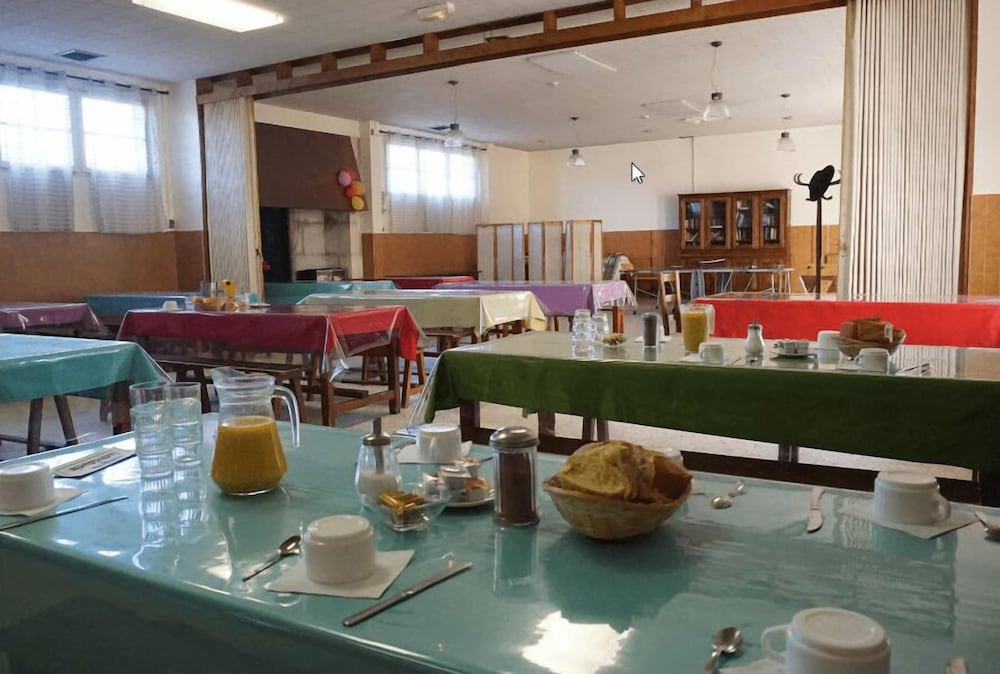 Фото Auberge de Jeunesse Hi Arles