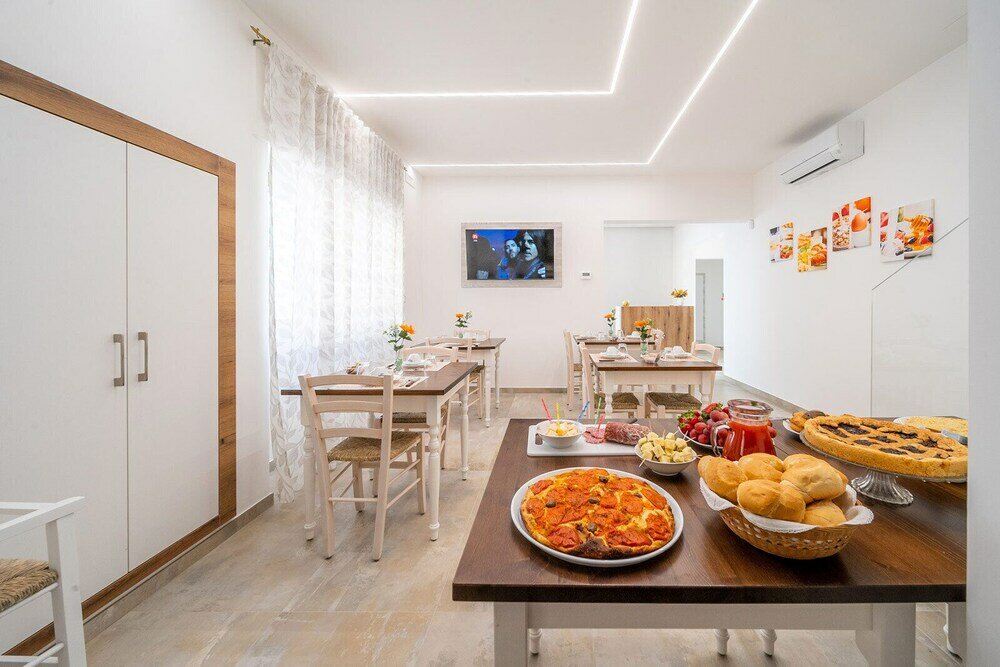 Фото Aurosa Bed and Breakfast