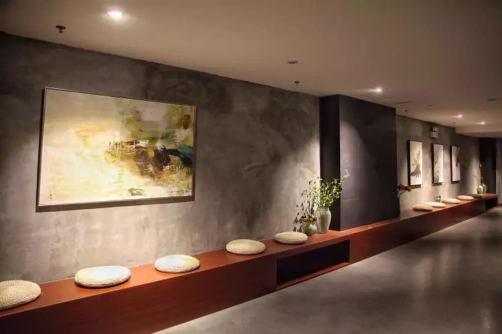 Фото V-hotel Boutique Hotel