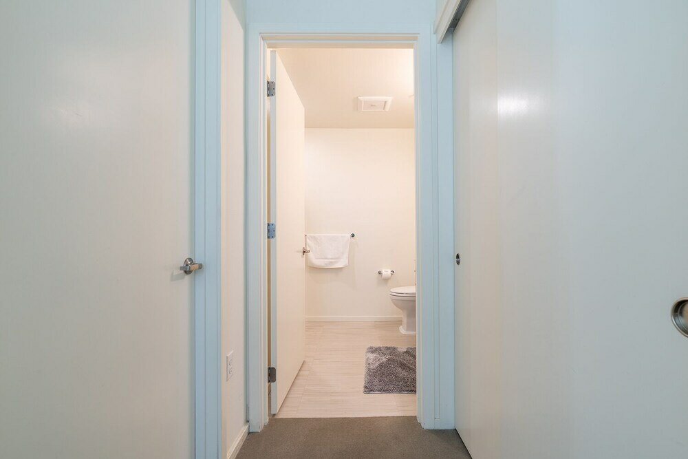 Фото Sophari Mercer Island Apartments