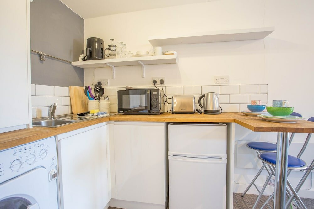 Фото Snug with Views of the Chilterns