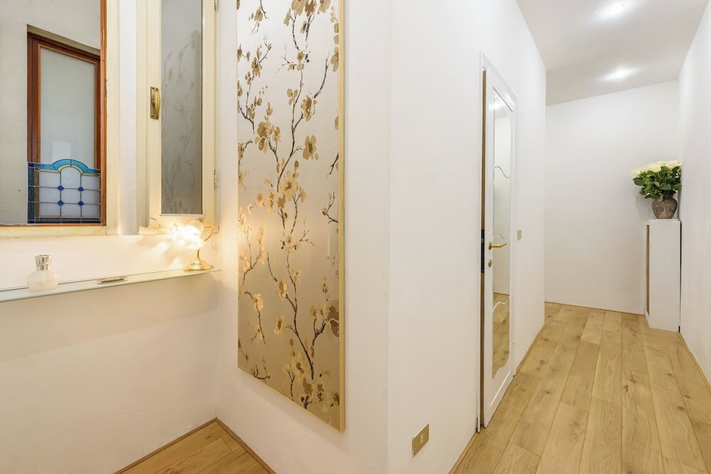 Фото Lucky House