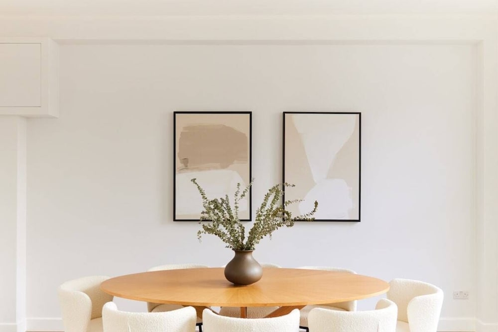 Фото The Fulham Escape - Alluring 5bdr Flat