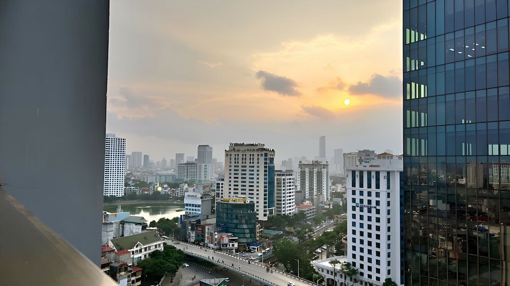 Фото Vinhome Metropolis Lieu Giai Apartment