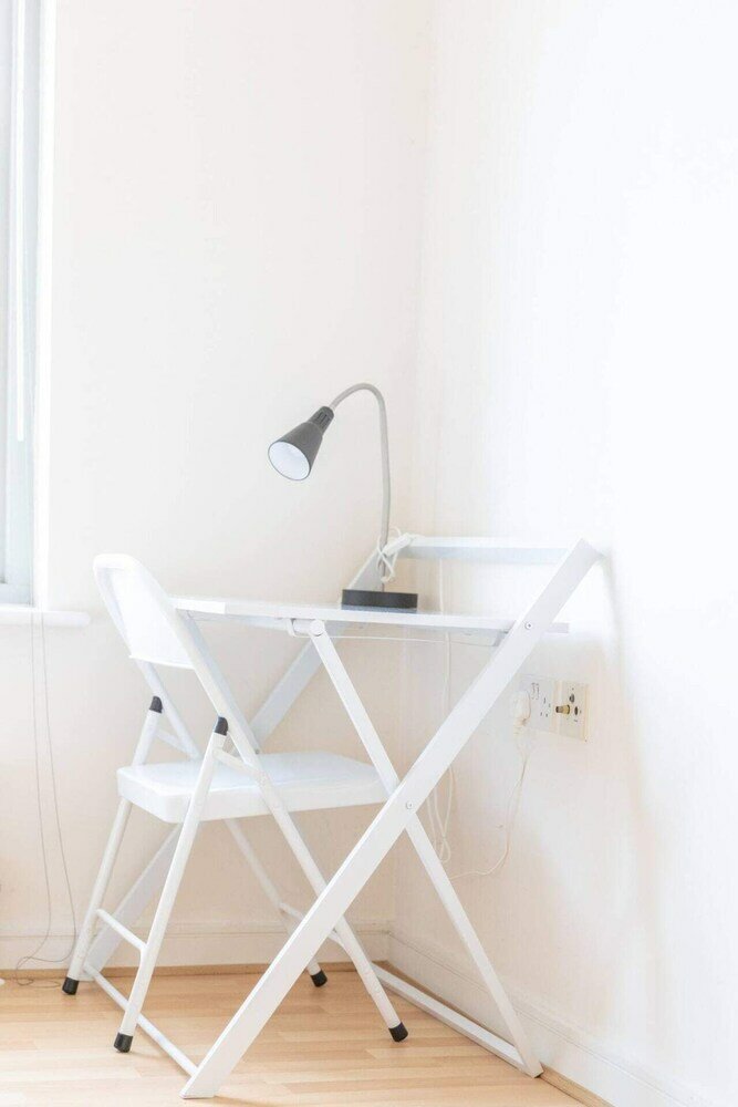 Фото Spacious 2 Bedroom Apartment Near White City