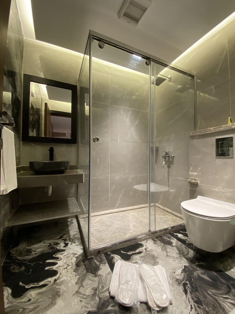 Фото The View Delta Hotel