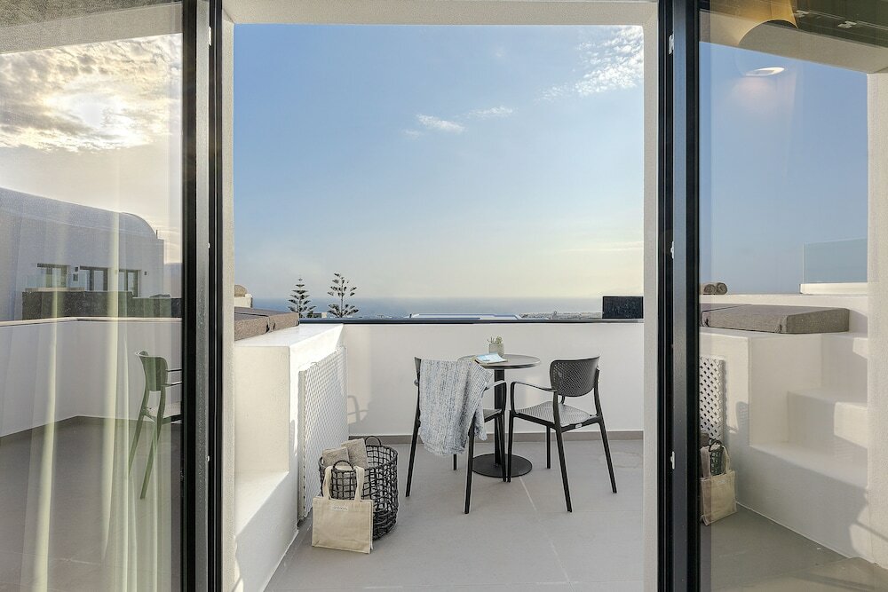 Фото Onyx Hotel & Suites