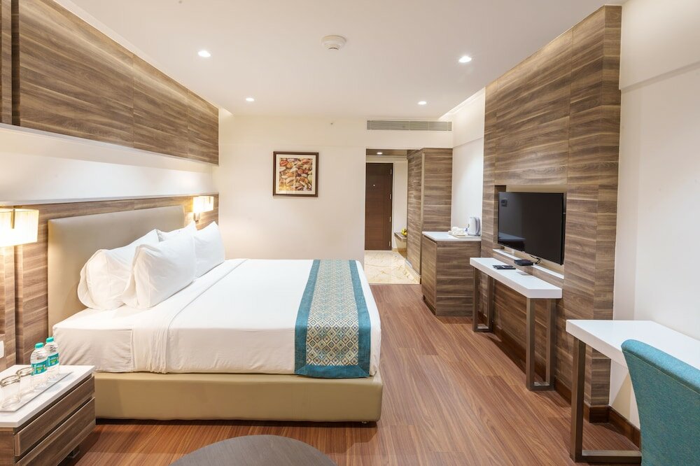 Фото Pharos Hotels