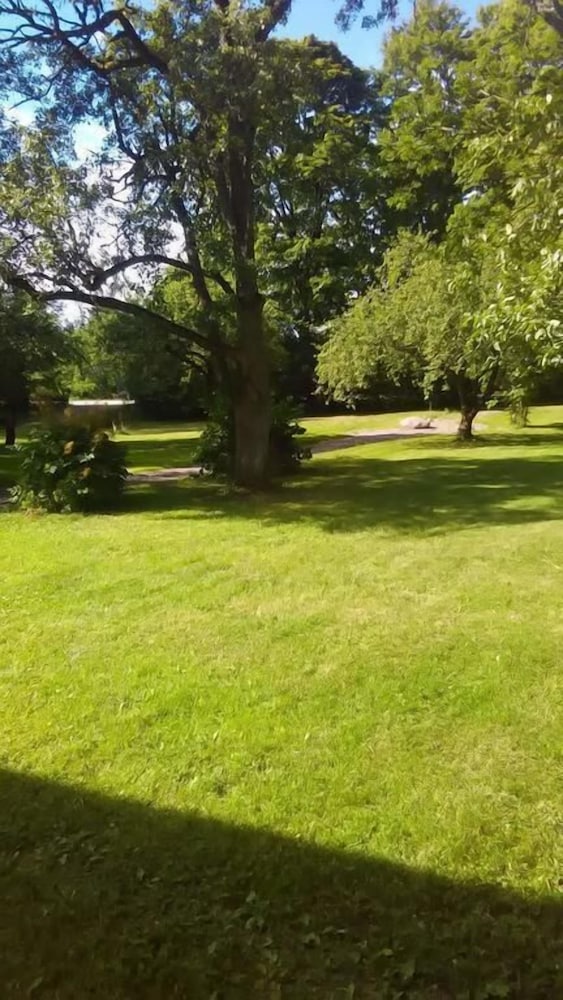 Фото Bröttorps Gård