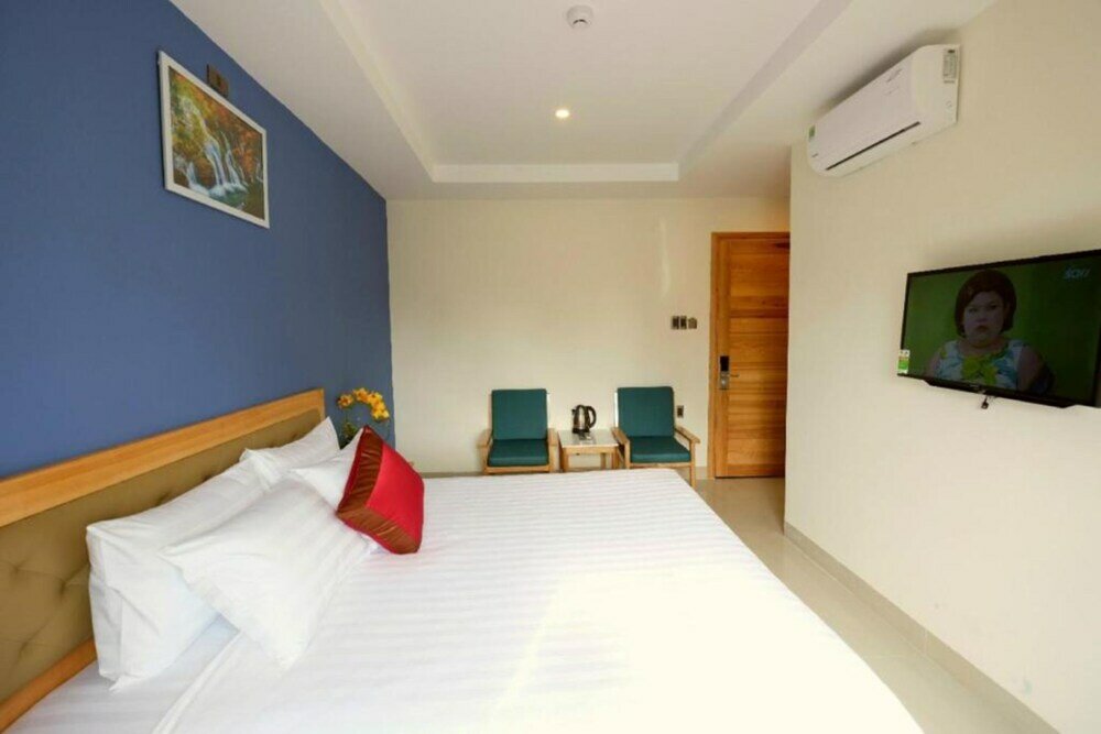 Фото Marigold Hotel And Apartment Da Nang