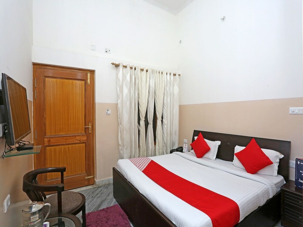 Фото Oyo 19638 Hotel Jay Continental
