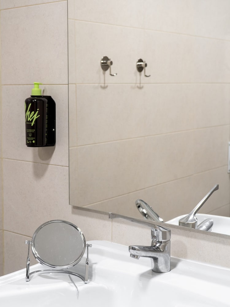 Фото Limehome Madrid La Bolsa