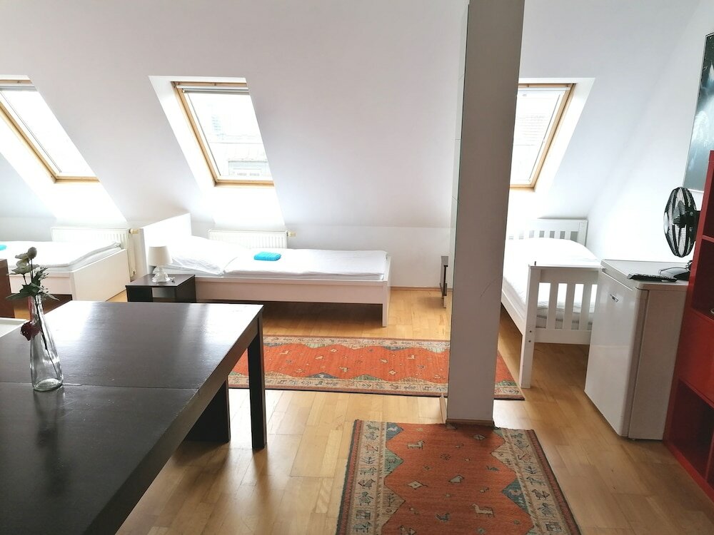 Фото Favoriten-Rooms