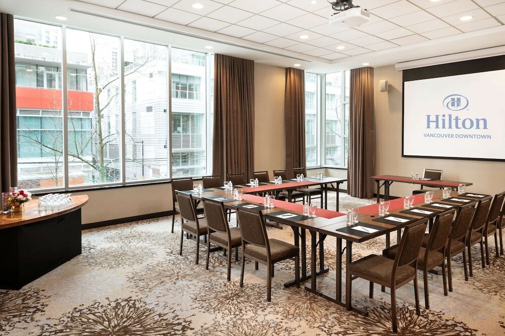 Фото Hilton Vancouver Downtown
