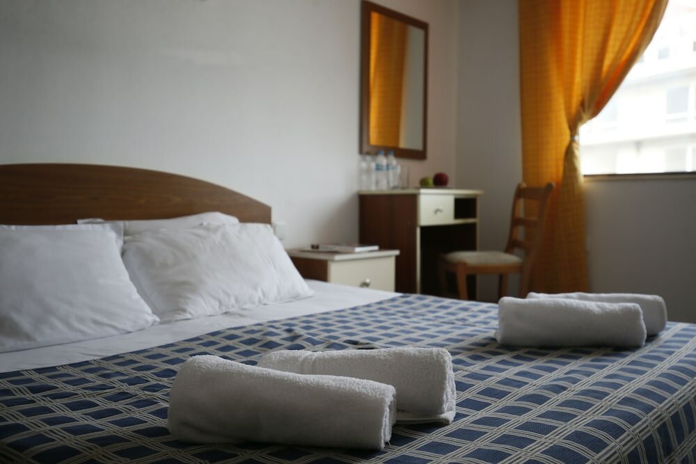 Фото Hotel Corona by Asteri Hotels