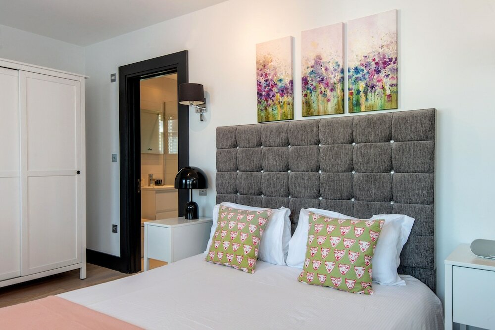 Фото Heinze Building by City Living London