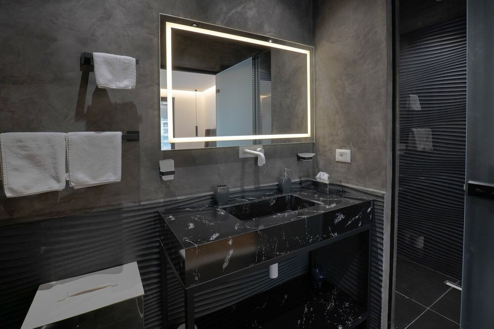 Фото The Rooms Apartments Tirana