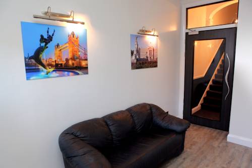 Фото The Omega Hotel