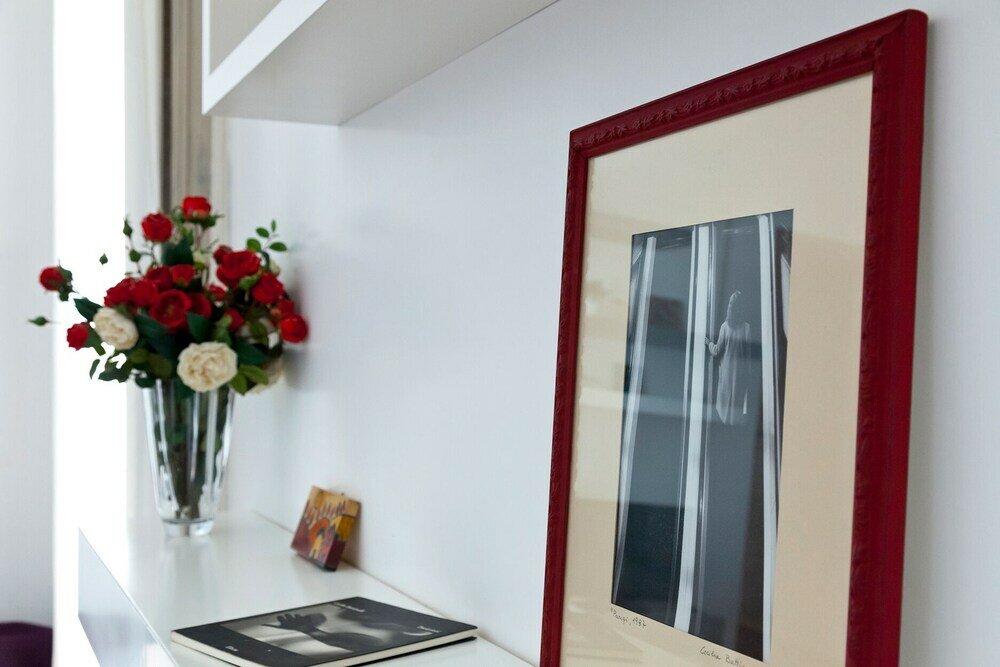 Фото Elegant Apartment at Chiaia