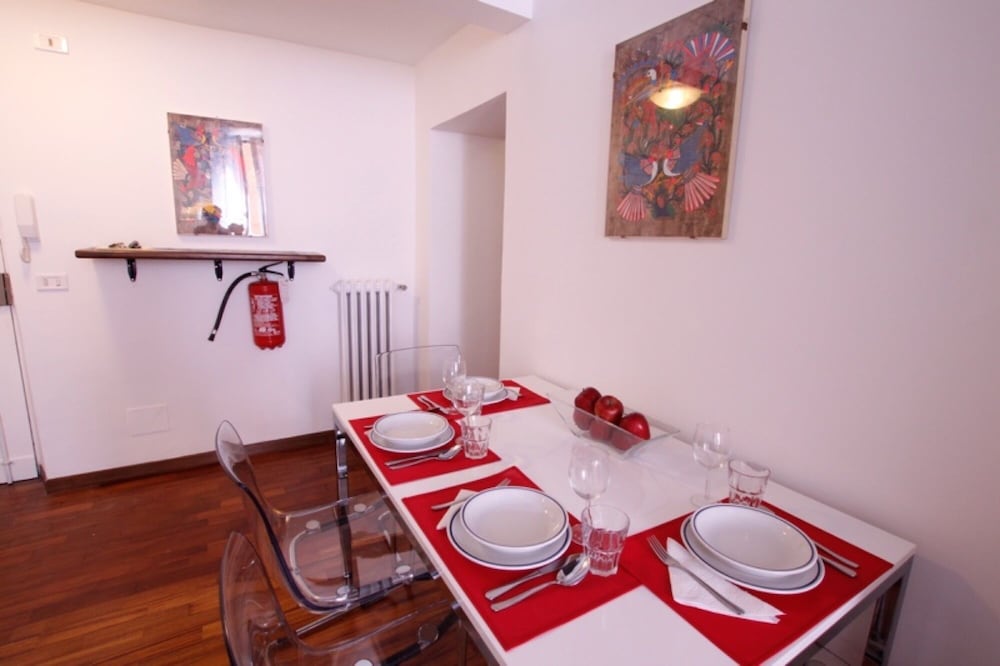 Фото Monticelli Viola