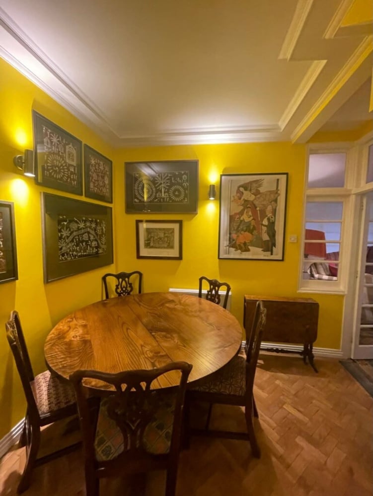 Фото Expansive 4bd Home- 15 min From Buckingham Palace!