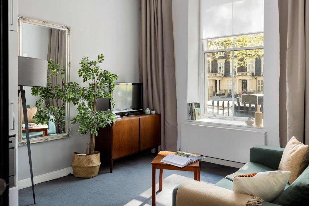 Фото Native Hyde Park