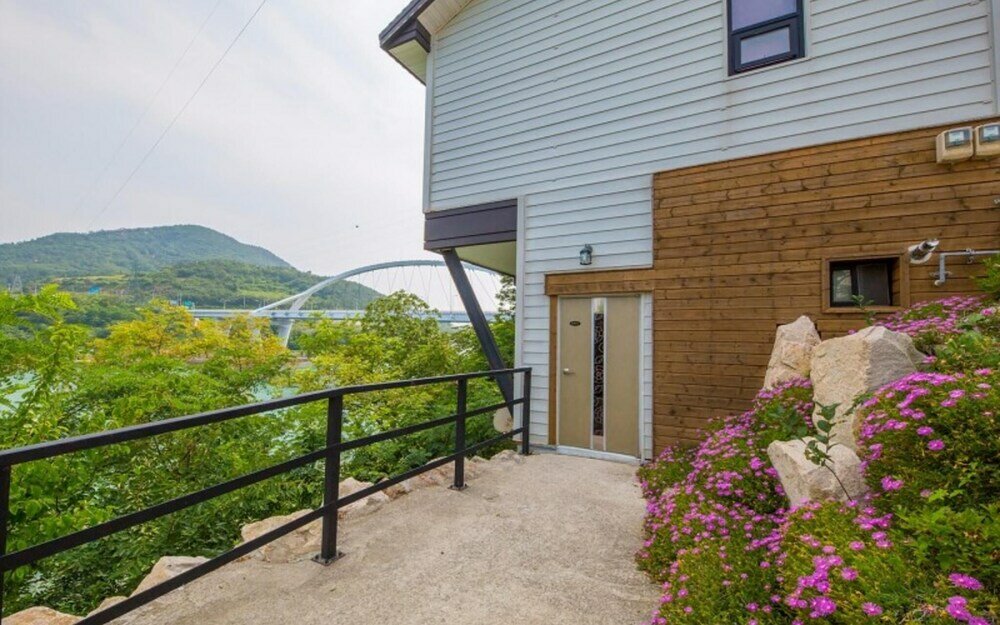 Фото Yeosu Yewon Healing Pension