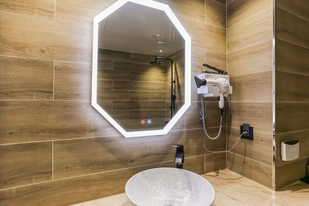 Фото The Post Hotel