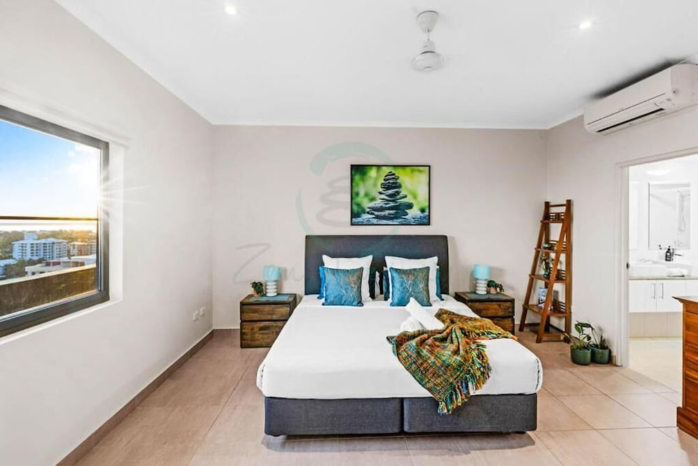 Фото Signatures on Woods - Pinnacle