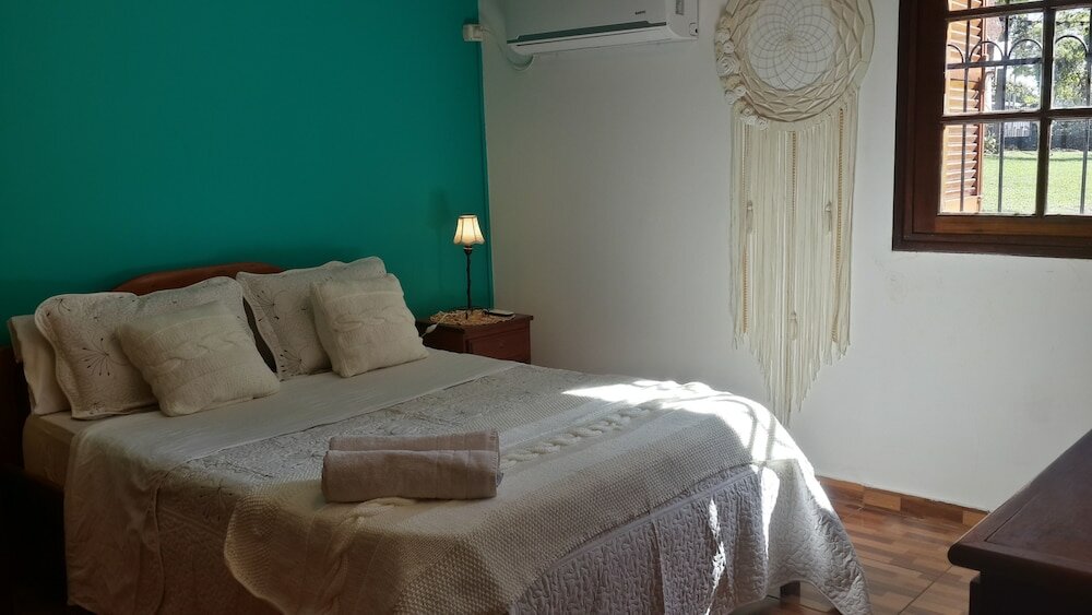 Фото Casa Folks Bed and Breakfast