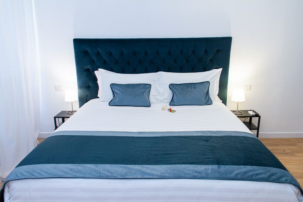 Фото Home at Rome Vatican Suites