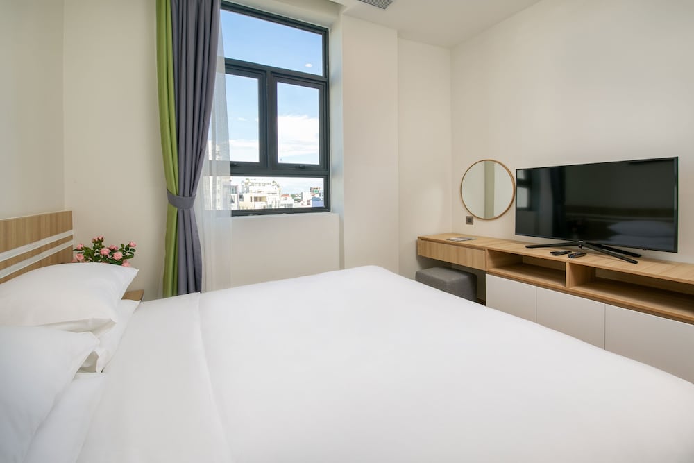 Фото Sun River Hotel & Apartment