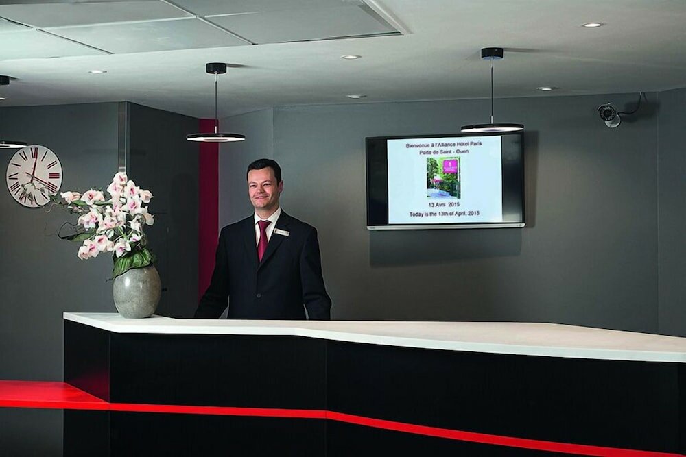 Фото Hotel Périphérie Porte de Saint Ouen