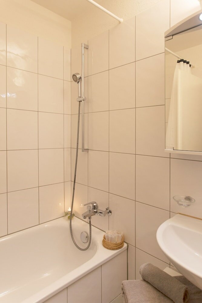 Фото Zh Seefeld - Hitrental Apartment