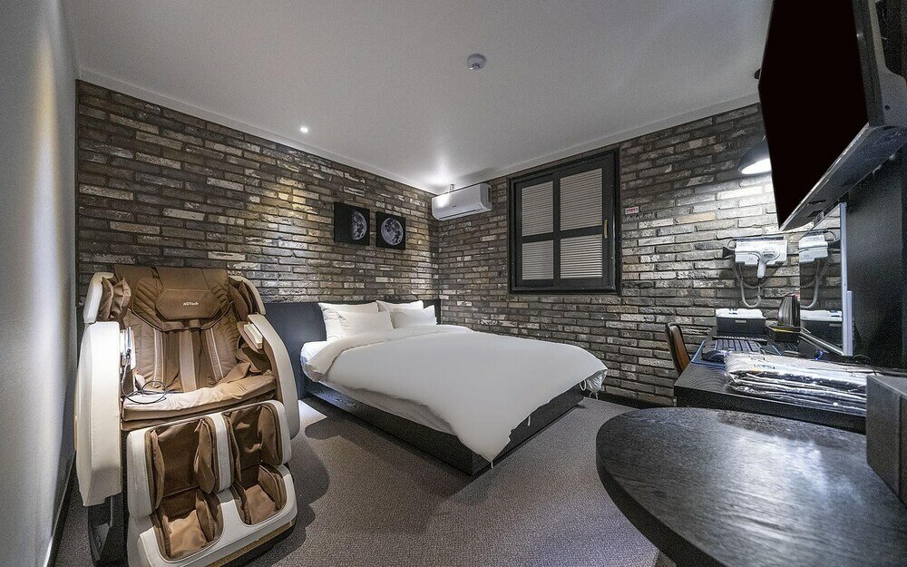 Фото Bucheon Renee