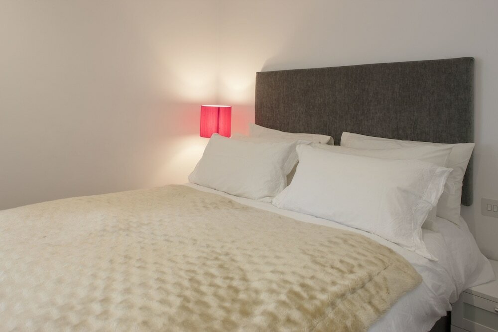 Фото Oxford Street Apartments