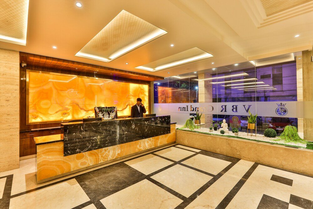 Фото Hotel Vbr Grand Inn