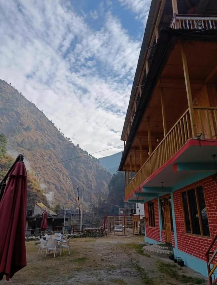 Фото Hostay Tirthan