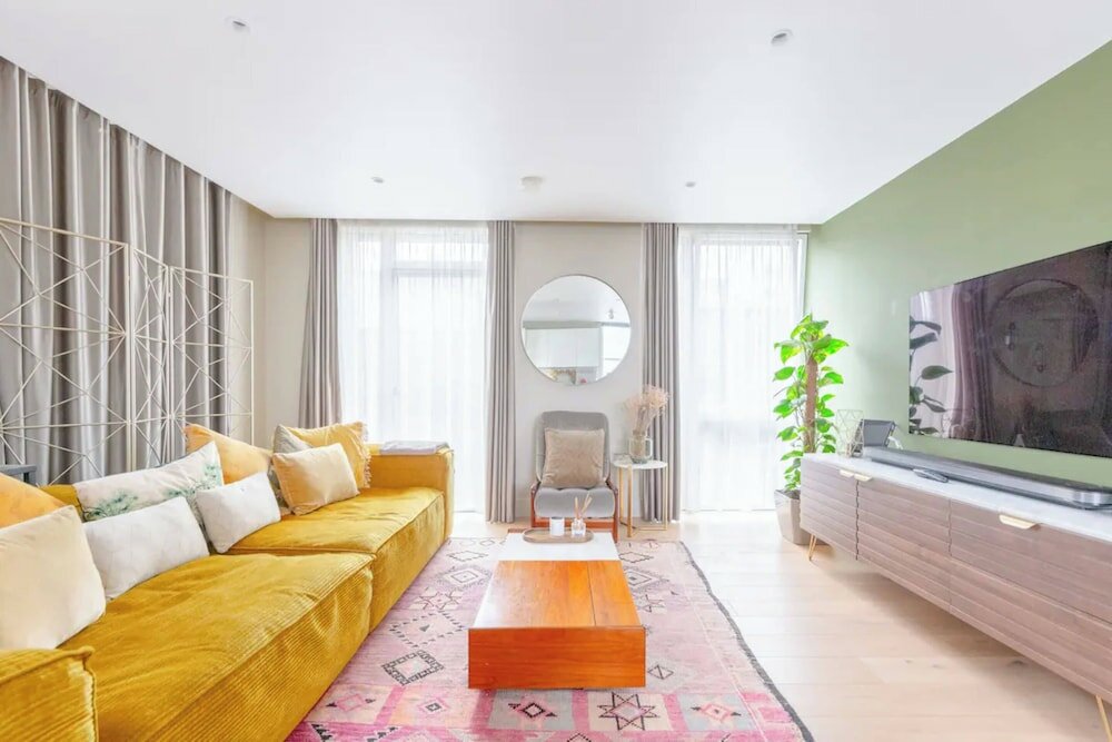 Фото Chic 2bd Flat With Roof Terrace - Kilburn