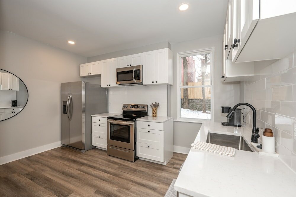 Фото The Luxe Spot Suites