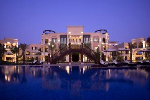 Гостиница Shangri-La Hotel Apartments Qaryat Al Beri в Абу-Даби