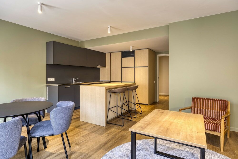 Фото Hilton Garden Inn Brussels City Centre